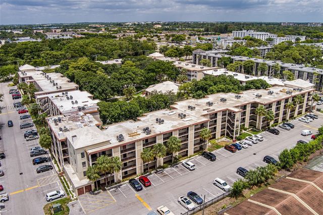 2649 NW 48th Ter 237, Lauderdale Lakes, FL 33313