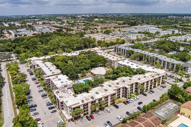 2649 NW 48th Ter 237, Lauderdale Lakes, FL 33313