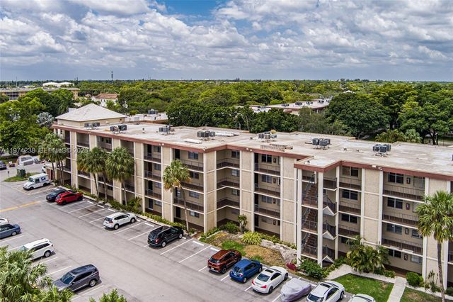 2649 NW 48th Ter 237, Lauderdale Lakes, FL 33313