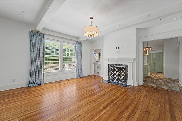 225 E Lafayette Street, Fayetteville, AR 72701