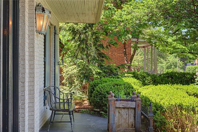225 E Lafayette Street, Fayetteville, AR 72701
