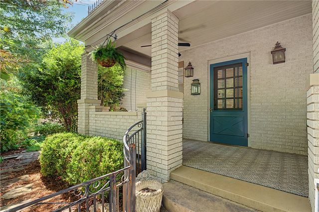 225 E Lafayette Street, Fayetteville, AR 72701