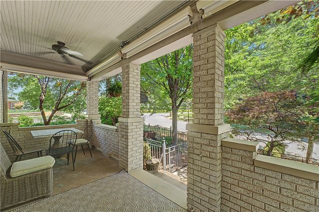225 E Lafayette Street, Fayetteville, AR 72701
