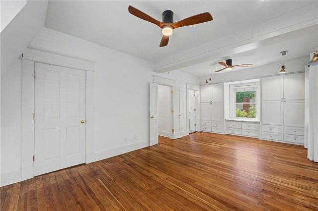 225 E Lafayette Street, Fayetteville, AR 72701
