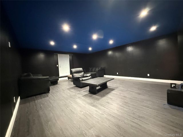 260 Hutchinson Boulevard, Mount Vernon, NY 10552