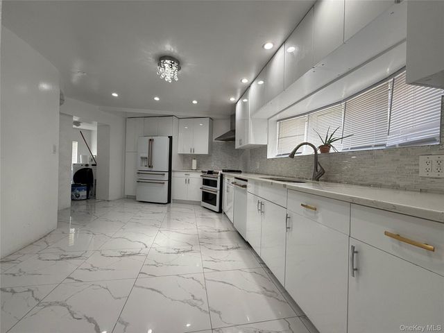 260 Hutchinson Boulevard, Mount Vernon, NY 10552