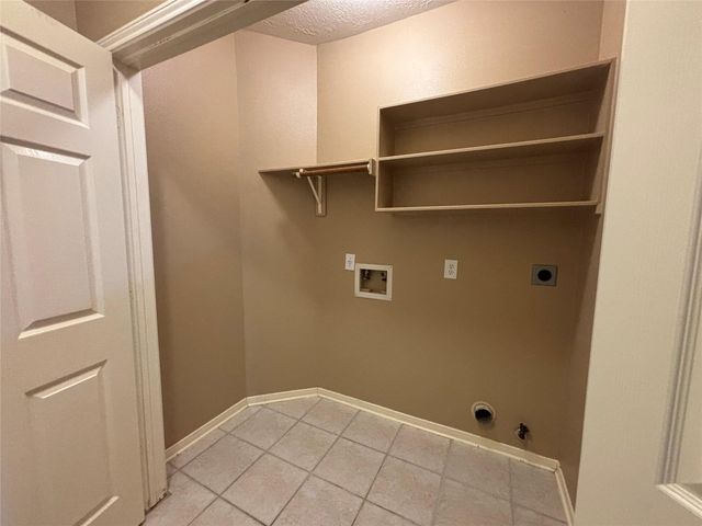 3207 Long Bough Court, Houston, TX 77059