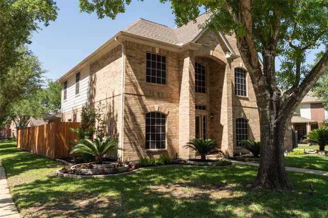 3207 Long Bough Court, Houston, TX 77059