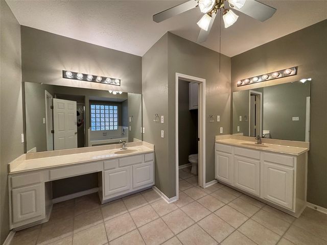 3207 Long Bough Court, Houston, TX 77059