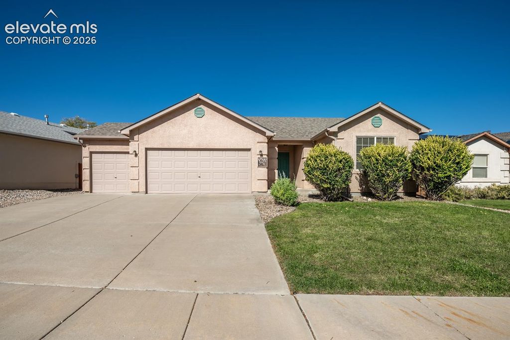 3433 Raccoon Lane, Pueblo, CO 81005 — exterior