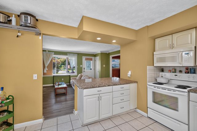 562 Sandalwood Drive, Lexington, KY 40505