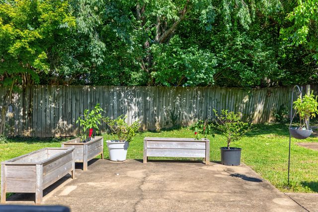 562 Sandalwood Drive, Lexington, KY 40505