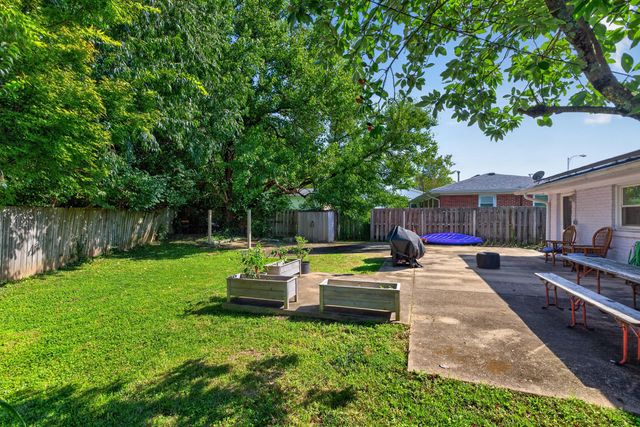 562 Sandalwood Drive, Lexington, KY 40505