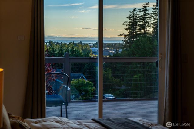 668 Parkview Place, Blaine, WA 98230