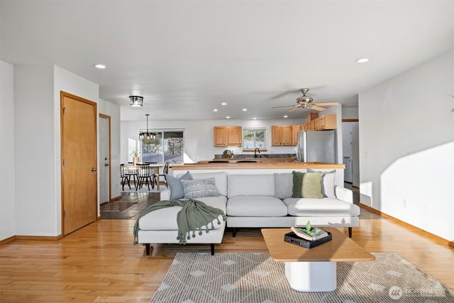 668 Parkview Place, Blaine, WA 98230