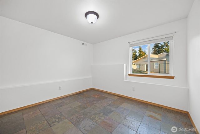 668 Parkview Place, Blaine, WA 98230