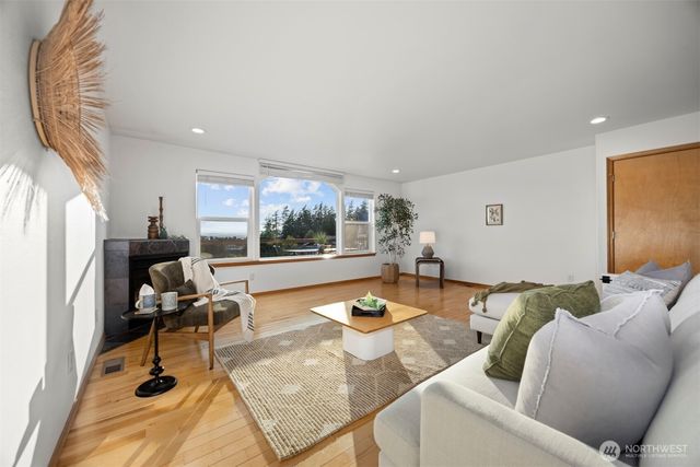 668 Parkview Place, Blaine, WA 98230