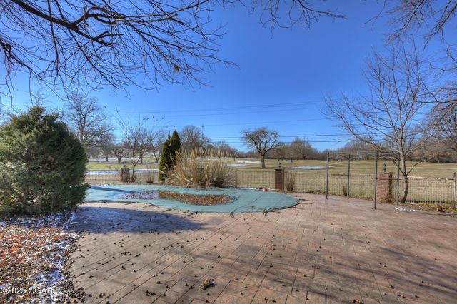 2625 Gaineswood Avenue, Baxter Springs, KS 66713
