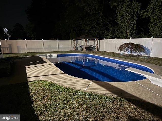 99 BRECKENRIDGE DR, Sicklerville, NJ 08081