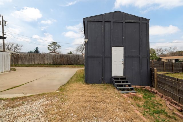 1201 Brittainy Place, Carrollton, TX 75006