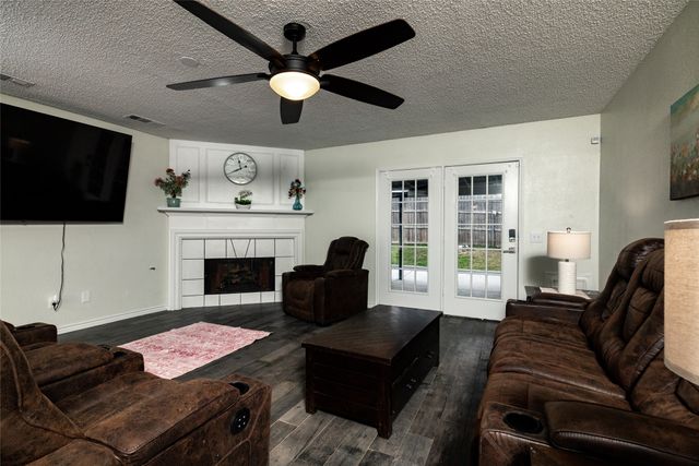 1201 Brittainy Place, Carrollton, TX 75006