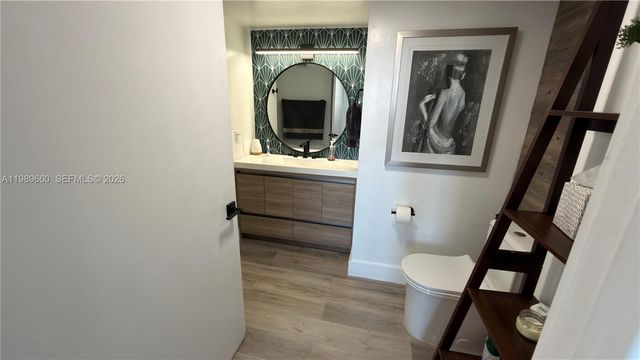 1351 NE Miami Gardens Dr 325E, Miami, FL 33179