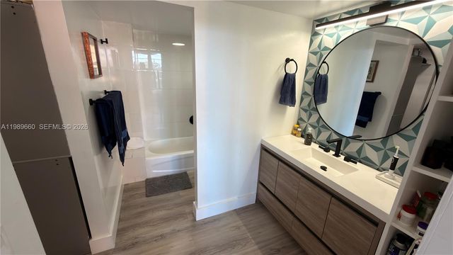 1351 NE Miami Gardens Dr 325E, Miami, FL 33179