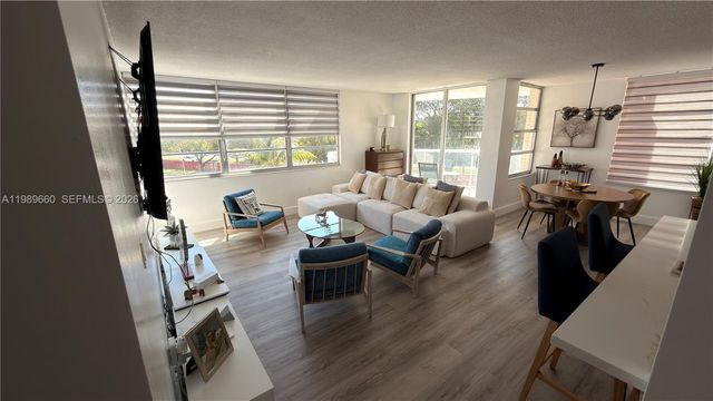 1351 NE Miami Gardens Dr 325E, Miami, FL 33179