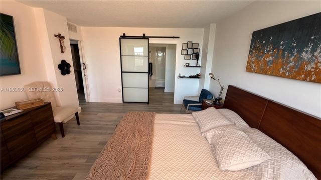 1351 NE Miami Gardens Dr 325E, Miami, FL 33179