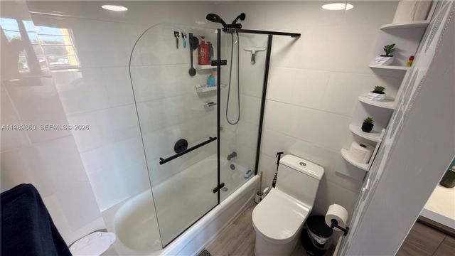 1351 NE Miami Gardens Dr 325E, Miami, FL 33179