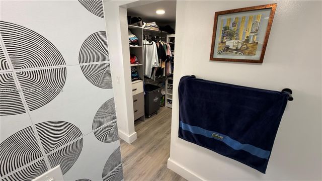 1351 NE Miami Gardens Dr 325E, Miami, FL 33179