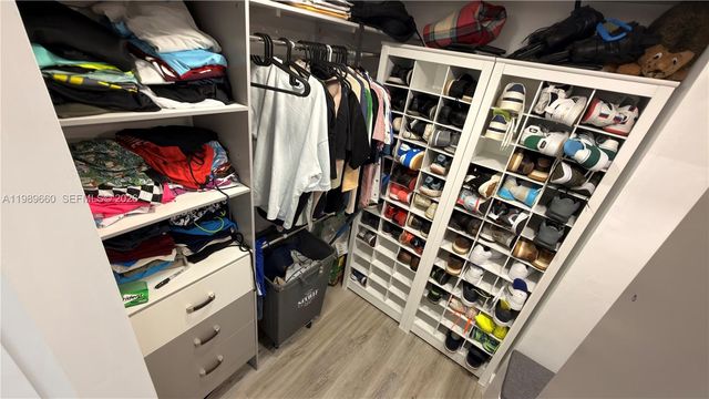 1351 NE Miami Gardens Dr 325E, Miami, FL 33179