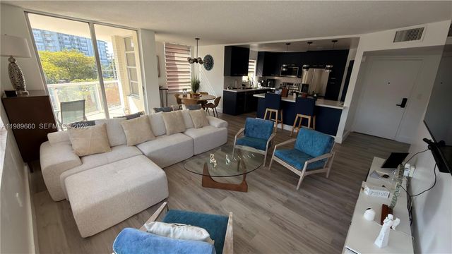 1351 NE Miami Gardens Dr 325E, Miami, FL 33179