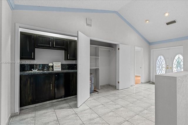9220 NW 15th Street, Coral Springs, FL 33071