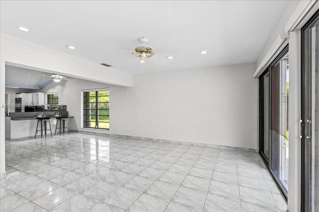 9220 NW 15th Street, Coral Springs, FL 33071