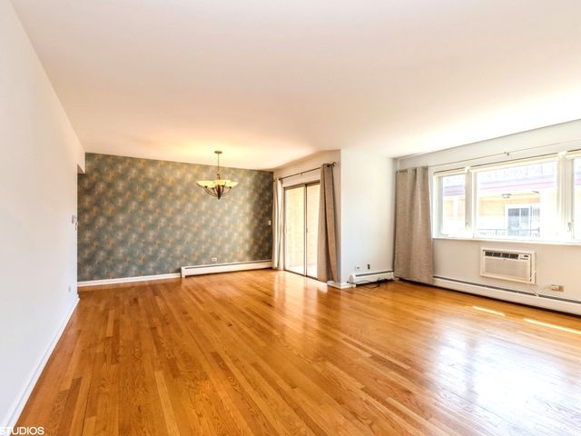 3552 N Oleander Avenue 205, Chicago, IL 60634