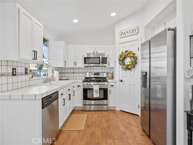 6370 Fremontia Street, Hesperia, CA 92344