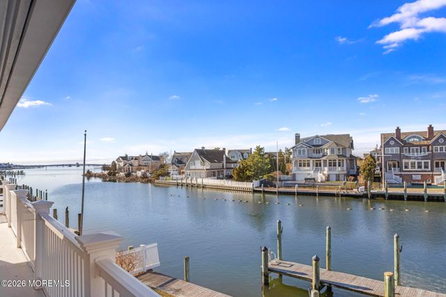 954 Barnegat Lane, Mantoloking, NJ 08738