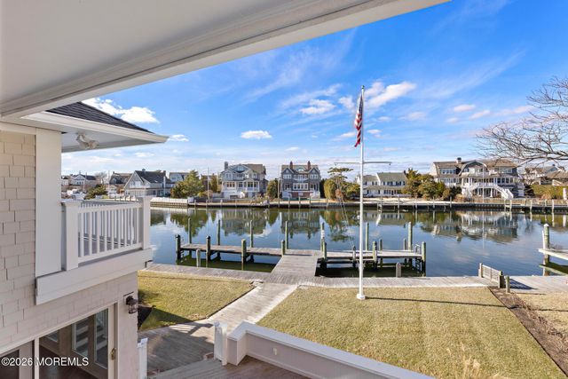954 Barnegat Lane, Mantoloking, NJ 08738