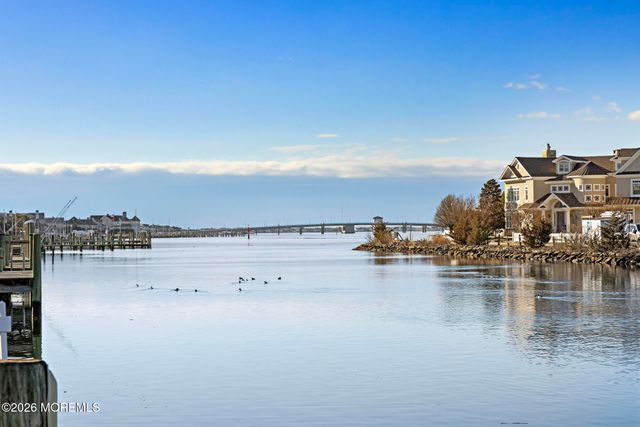 954 Barnegat Lane, Mantoloking, NJ 08738