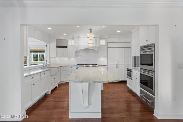 954 Barnegat Lane, Mantoloking, NJ 08738