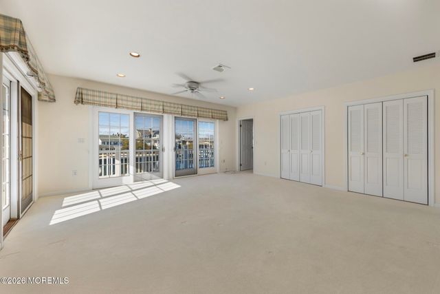 954 Barnegat Lane, Mantoloking, NJ 08738