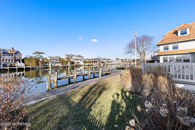 954 Barnegat Lane, Mantoloking, NJ 08738