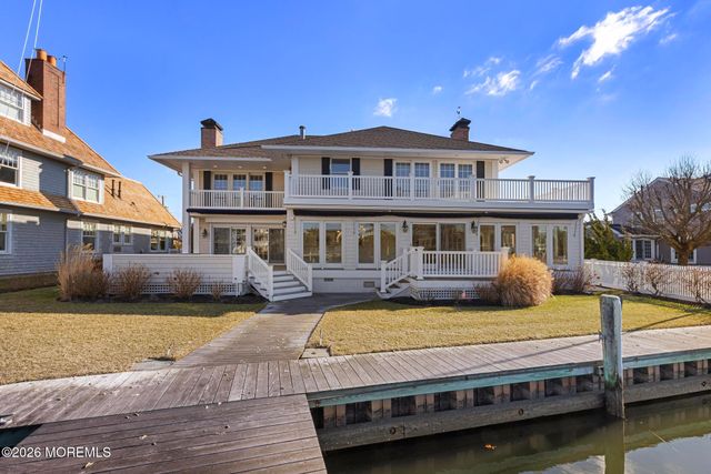 954 Barnegat Lane, Mantoloking, NJ 08738