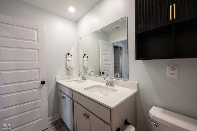 240 Waterford Lane, Westfield, IN 46074