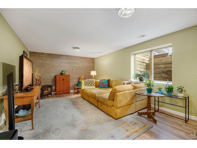 7330 Silvermoon Ln, Fort Collins, CO 80525