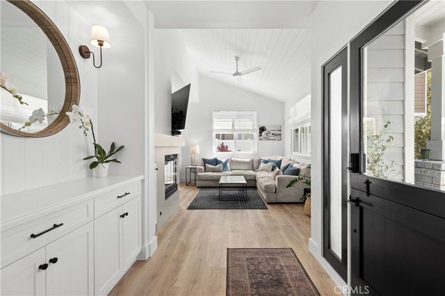 132 E 23rd Street, Costa Mesa, CA 92627