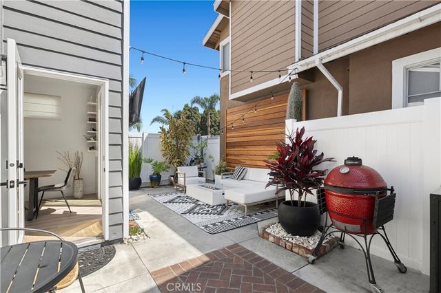 132 E 23rd Street, Costa Mesa, CA 92627