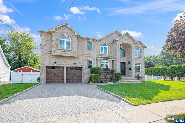 4 Holland Avenue, Demarest, NJ 07627