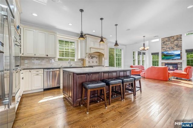 4 Holland Avenue, Demarest, NJ 07627